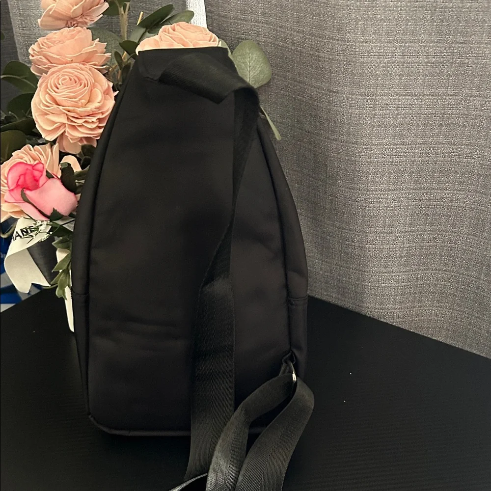 NWOT Black Sling Bag Unisex